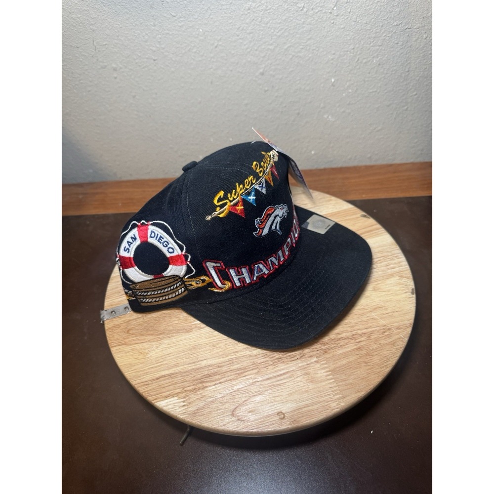 1998 Super Bowl XXXII Champions Denver Broncos Locker Room Snapback Hat w/tags